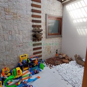 Casa com 213m², 3 dormitórios, 4 vagas, no bairro Desvio Rizzo em Caxias do Sul para Comprar