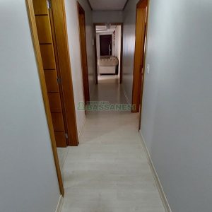 Casa com 213m², 3 dormitórios, 4 vagas, no bairro Desvio Rizzo em Caxias do Sul para Comprar