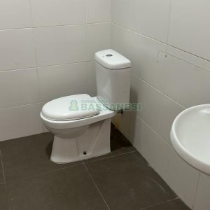 Sala com 280m², no bairro Centro em Caxias do Sul para Alugar