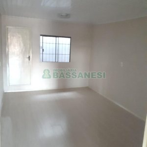 Casa com 208m², 3 dormitórios, 3 vagas, no bairro Planalto em Caxias do Sul para Comprar
