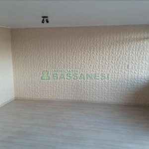 Casa com 208m², 3 dormitórios, 3 vagas, no bairro Planalto em Caxias do Sul para Comprar