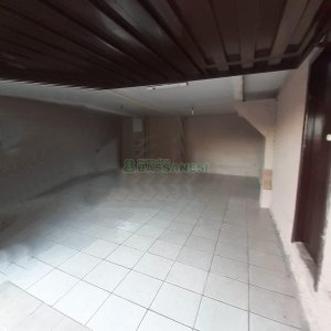 Casa com 208m², 3 dormitórios, 3 vagas, no bairro Planalto em Caxias do Sul para Comprar