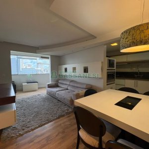 Apto Mobiliado com 85m², 2 dormitórios, 2 vagas, no bairro Charqueadas em Caxias do Sul para Alugar