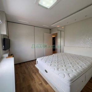 Apto Mobiliado com 85m², 2 dormitórios, 2 vagas, no bairro Charqueadas em Caxias do Sul para Alugar