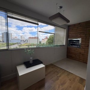 Apto Mobiliado com 85m², 2 dormitórios, 2 vagas, no bairro Charqueadas em Caxias do Sul para Alugar