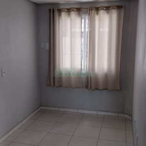 Sobrado com 73m², 3 dormitórios, 1 vaga, no bairro Esplanada em Caxias do Sul para Comprar