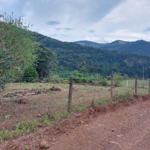 Chácara, 2 dormitórios, 1 vaga, no bairro Galópolis em Caxias do Sul para Comprar