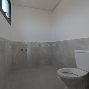 Loja com 143m², no bairro Sagrada Família em Caxias do Sul para Comprar