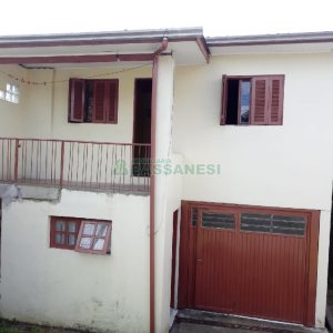 Casa com 61m², 3 dormitórios, 2 vagas, no bairro Jardim Iracema em Caxias do Sul para Comprar