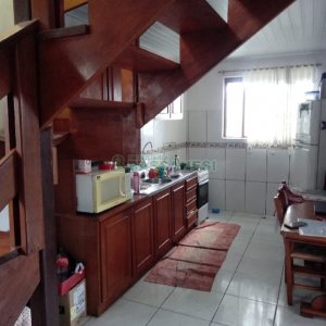 Casa com 61m², 3 dormitórios, 2 vagas, no bairro Jardim Iracema em Caxias do Sul para Comprar