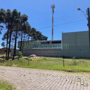 Pavilhão com 483m², no bairro São Virgílio em Caxias do Sul para Alugar