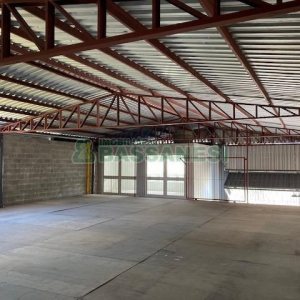 Pavilhão com 483m², no bairro São Virgílio em Caxias do Sul para Alugar