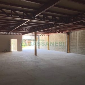 Pavilhão com 483m², no bairro São Virgílio em Caxias do Sul para Alugar