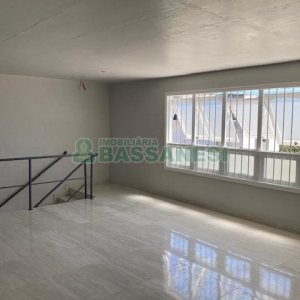 Pavilhão com 483m², no bairro São Virgílio em Caxias do Sul para Alugar