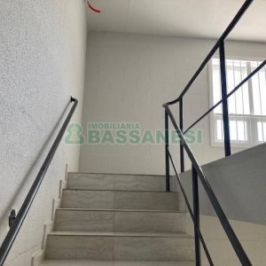 Pavilhão com 483m², no bairro São Virgílio em Caxias do Sul para Alugar