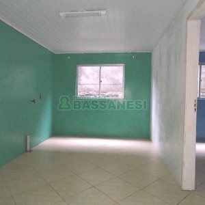 Casa com 60m², 2 dormitórios, no bairro Fatima em Caxias do Sul para Comprar