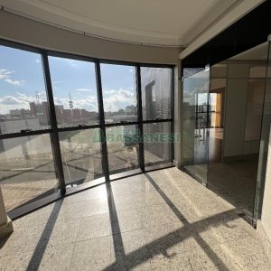 Sala com 400m², 10 vagas, no bairro Pio X em Caxias do Sul para Alugar