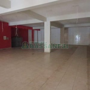 Loja com 402m², no bairro Cristo Redentor em Caxias do Sul para Comprar