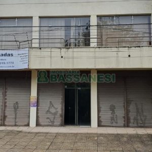 Loja com 402m², no bairro Cristo Redentor em Caxias do Sul para Comprar