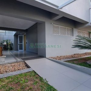 Apartamento com 92m², 2 dormitórios, 2 vagas, no bairro Sanvitto em Caxias do Sul para Comprar