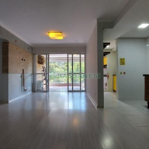Apartamento com 92m², 2 dormitórios, 2 vagas, no bairro Sanvitto em Caxias do Sul para Comprar