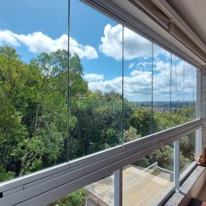 Apartamento com 92m², 2 dormitórios, 2 vagas, no bairro Sanvitto em Caxias do Sul para Comprar