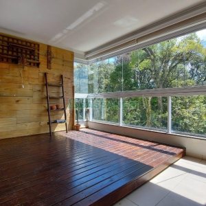 Apartamento com 92m², 2 dormitórios, 2 vagas, no bairro Sanvitto em Caxias do Sul para Comprar