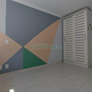 Apartamento com 92m², 2 dormitórios, 2 vagas, no bairro Sanvitto em Caxias do Sul para Comprar