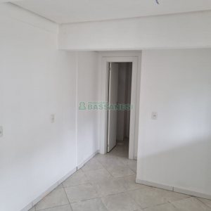 Sobrado com 76m², 3 dormitórios, 1 vaga, no bairro Colina Sorriso em Caxias do Sul para Comprar