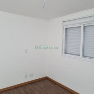 Sobrado com 76m², 3 dormitórios, 1 vaga, no bairro Colina Sorriso em Caxias do Sul para Comprar