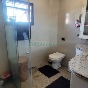 Apartamento com 164m², 4 dormitórios, 2 vagas, no bairro Pio X em Caxias do Sul para Comprar