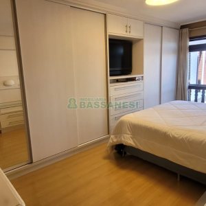 Apartamento com 164m², 4 dormitórios, 2 vagas, no bairro Pio X em Caxias do Sul para Comprar