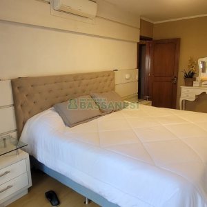 Apartamento com 164m², 4 dormitórios, 2 vagas, no bairro Pio X em Caxias do Sul para Comprar