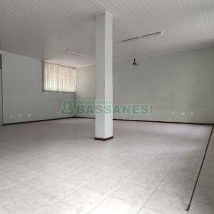 Loja com 106m², no bairro Sagrada Família em Caxias do Sul para Alugar