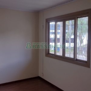 Casa com 115m², 3 dormitórios, 1 vaga, no bairro Desvio Rizzo em Caxias do Sul para Comprar