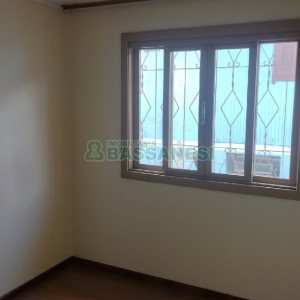 Casa com 115m², 3 dormitórios, 1 vaga, no bairro Desvio Rizzo em Caxias do Sul para Comprar