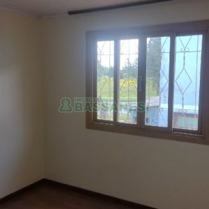 Casa com 115m², 3 dormitórios, 1 vaga, no bairro Desvio Rizzo em Caxias do Sul para Comprar