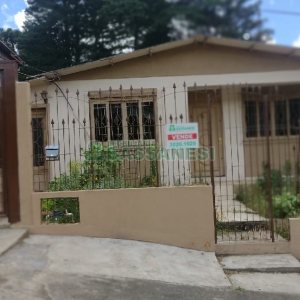 Casa com 115m², 3 dormitórios, 1 vaga, no bairro Desvio Rizzo em Caxias do Sul para Comprar