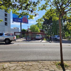 Casa, no bairro Santa Catarina em Caxias do Sul para Comprar