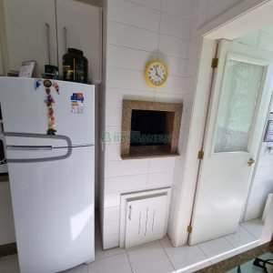 Apartamento com 110m², 3 dormitórios, 2 vagas, no bairro Universitário em Caxias do Sul para Comprar