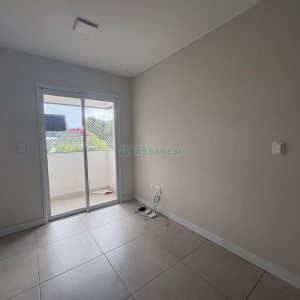 Apartamento com 52m², 2 dormitórios, 1 vaga, no bairro São Luiz em Caxias do Sul para Alugar