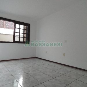 Apartamento com 110m², 2 dormitórios, 1 vaga, no bairro Medianeira em Caxias do Sul para Alugar
