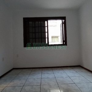 Apartamento com 110m², 2 dormitórios, 1 vaga, no bairro Medianeira em Caxias do Sul para Alugar