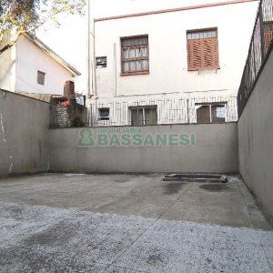 Apartamento com 110m², 2 dormitórios, 1 vaga, no bairro Medianeira em Caxias do Sul para Alugar