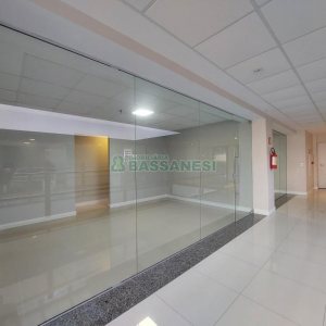 Sala com 80m², no bairro Centro em Caxias do Sul para Alugar