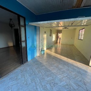 Casa com 351m², 6 dormitórios, 4 vagas, no bairro Treviso em Caxias do Sul para Comprar
