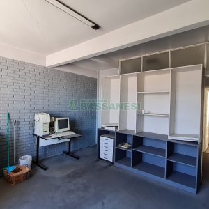 Sala com 34m², no bairro São Pelegrino em Caxias do Sul para Comprar