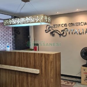 Sala com 34m², no bairro São Pelegrino em Caxias do Sul para Comprar