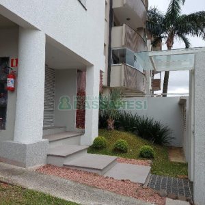 Apartamento com 78m², 2 dormitórios, 2 vagas, no bairro Pio X em Caxias do Sul para Alugar