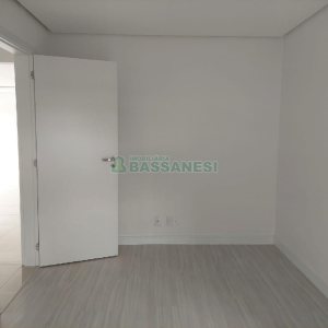 Apartamento com 78m², 2 dormitórios, 2 vagas, no bairro Pio X em Caxias do Sul para Alugar